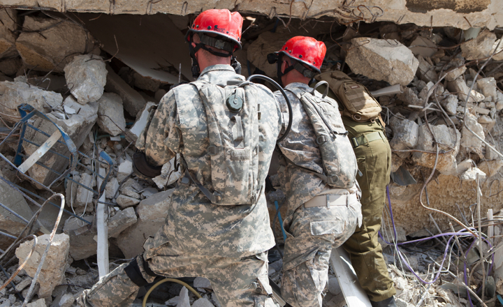 Израильские спасатели вернулись из Мексики